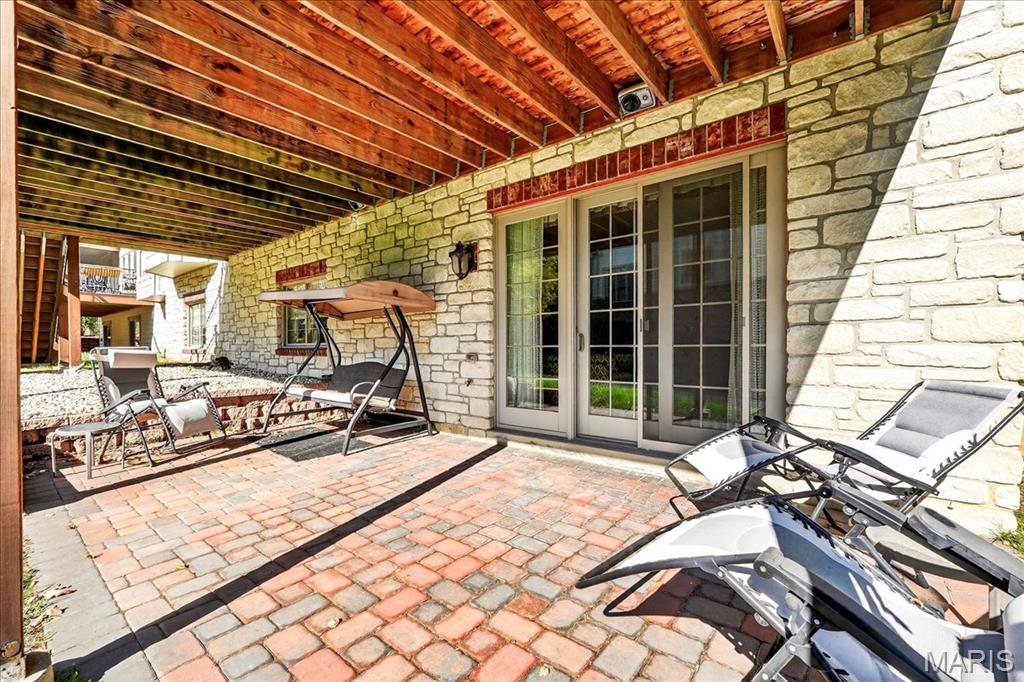 295 Meadowbrook Country Club Est