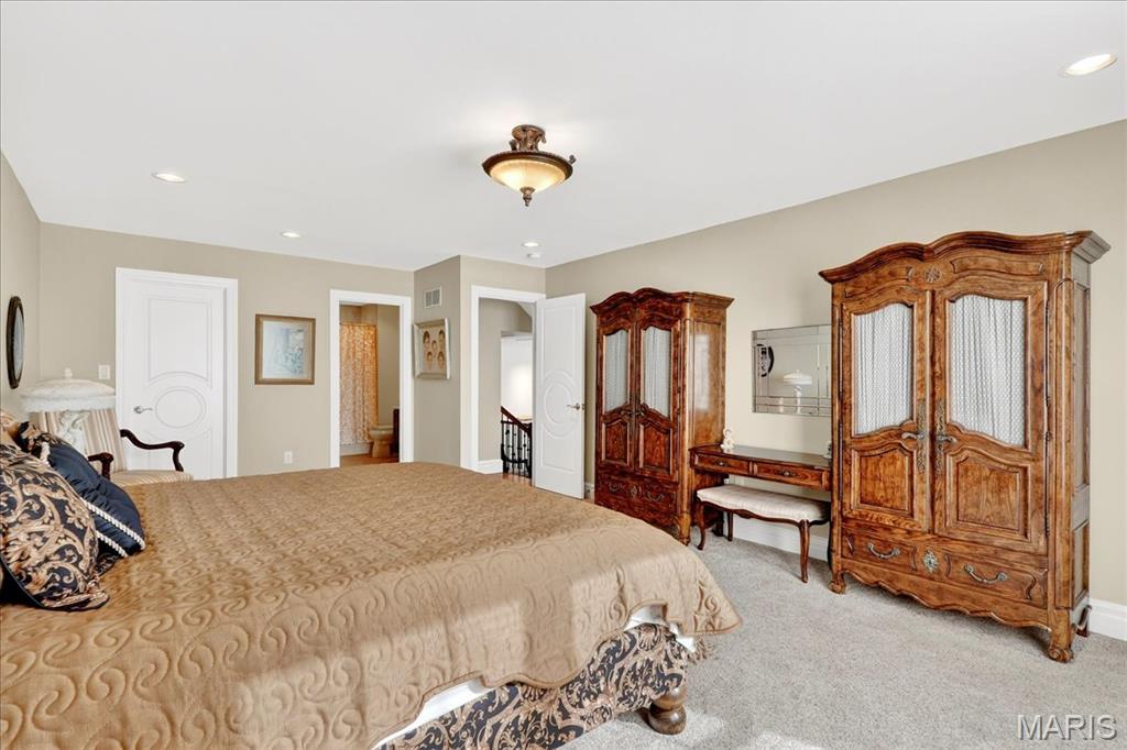 295 Meadowbrook Country Club Est