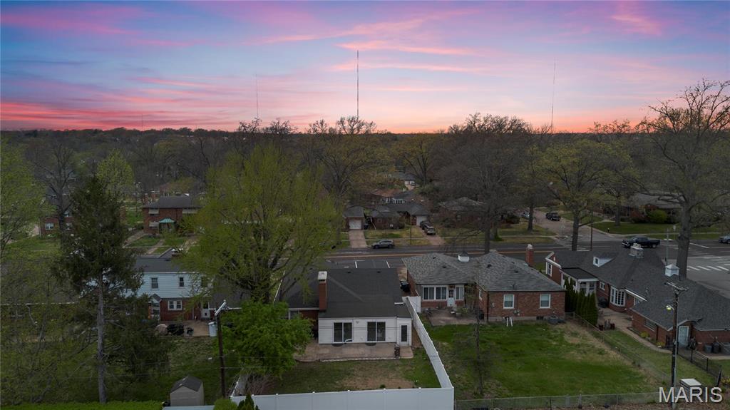 5816 Jamieson Avenue