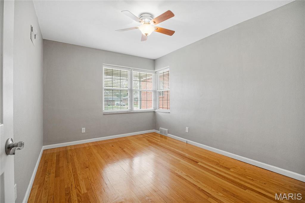 5816 Jamieson Avenue