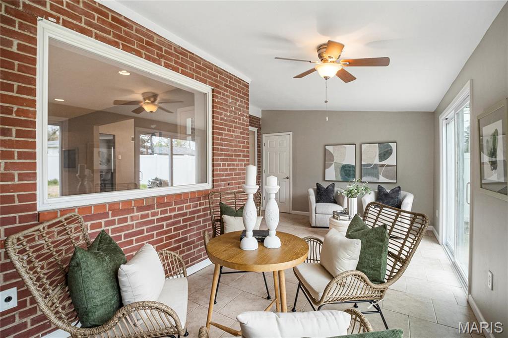 5816 Jamieson Avenue