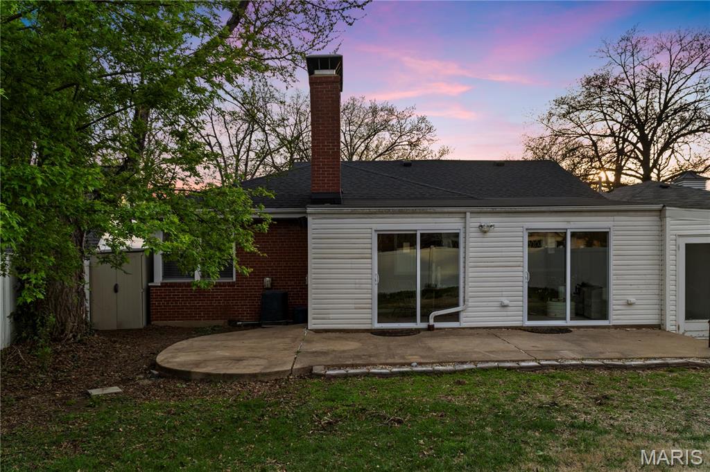 5816 Jamieson Avenue