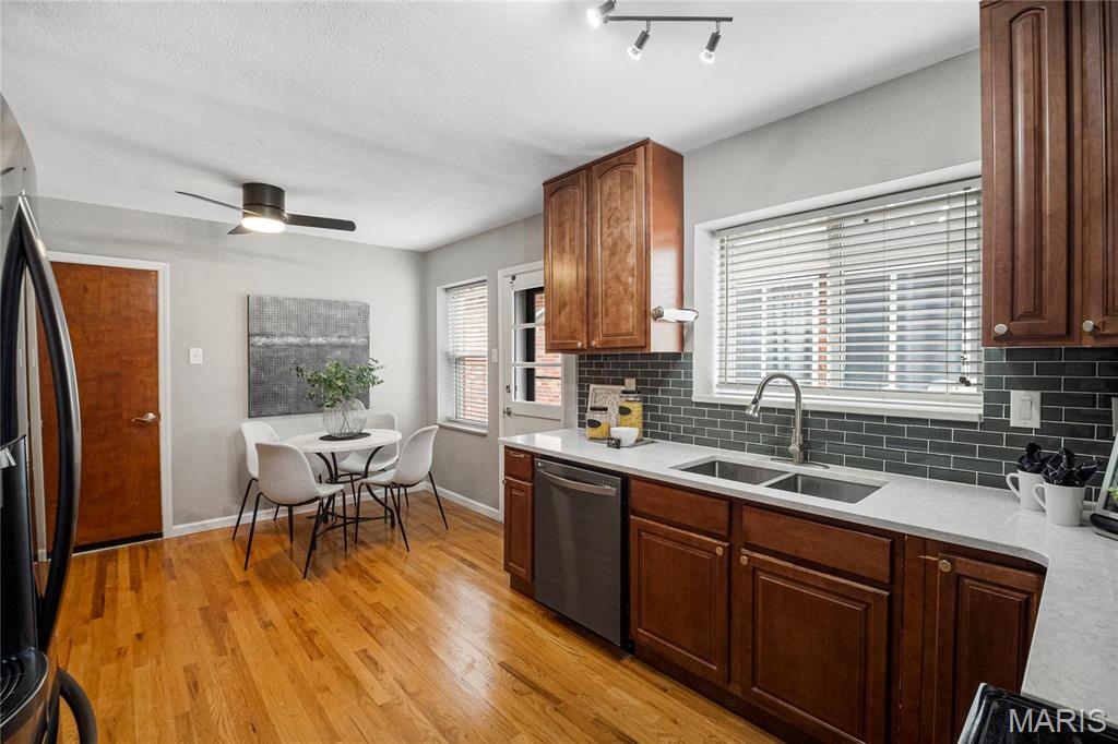 5816 Jamieson Avenue