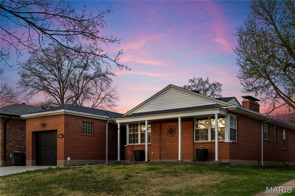 5816 Jamieson Avenue