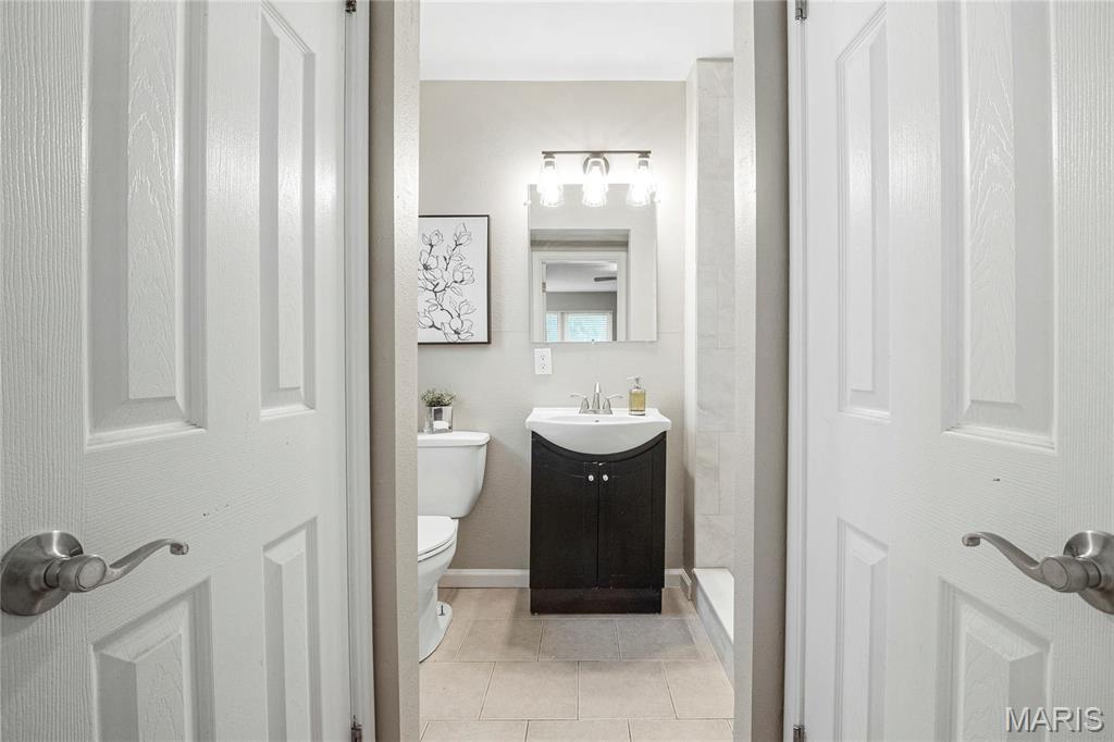 5816 Jamieson Avenue