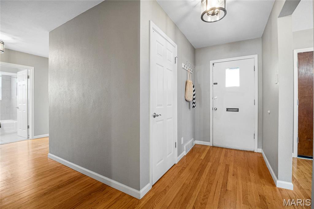 5816 Jamieson Avenue