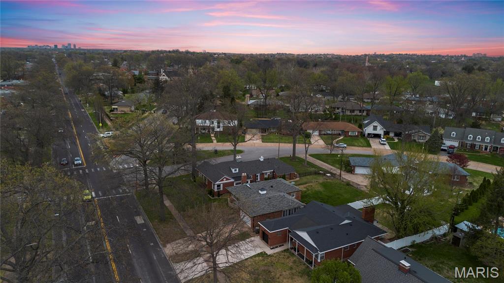 5816 Jamieson Avenue