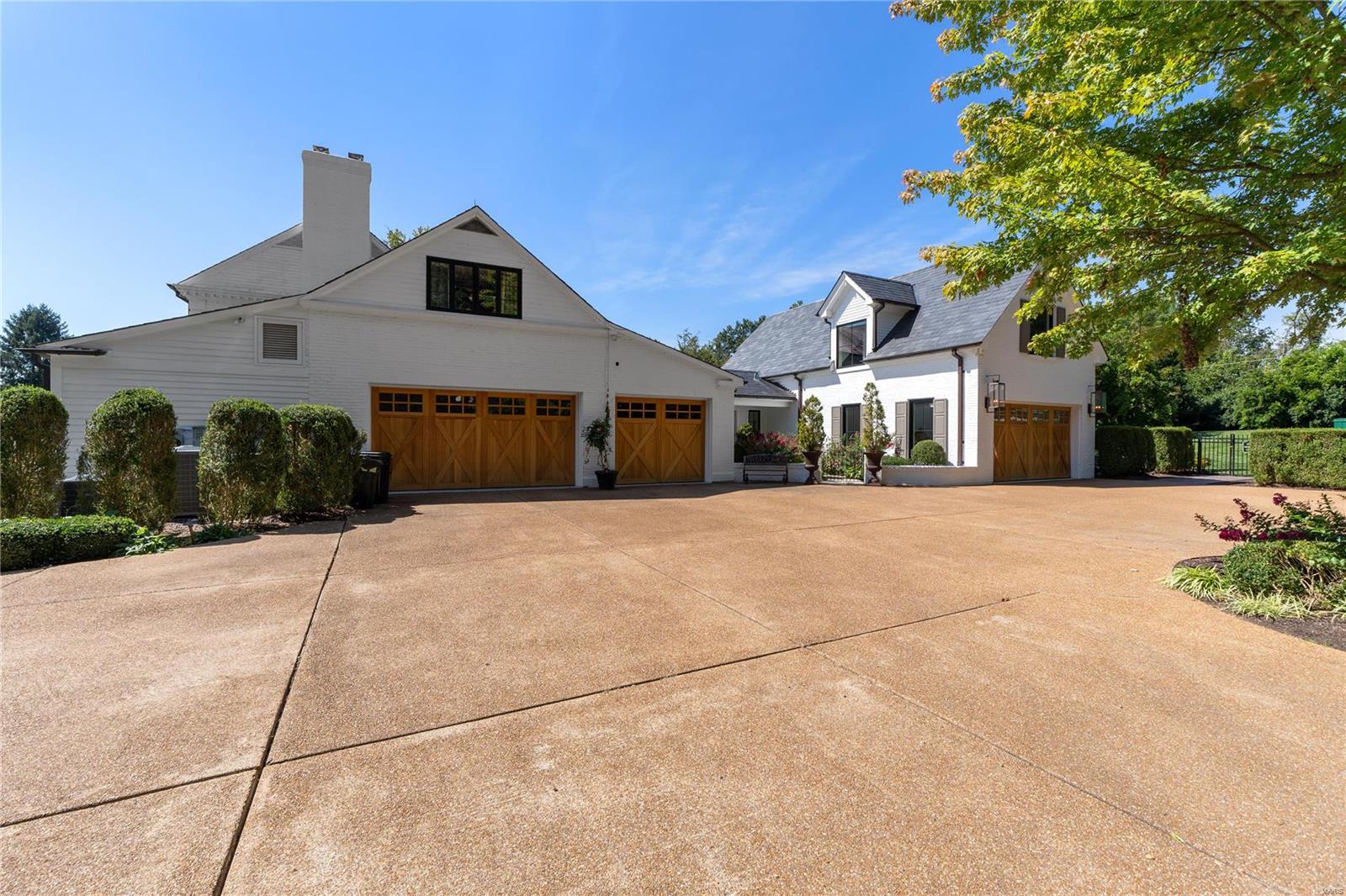 8 Radnor Road