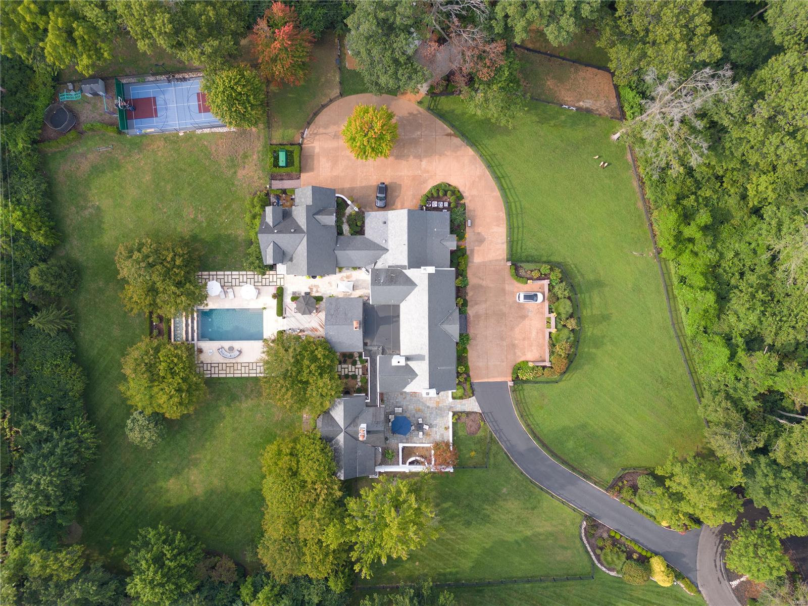 8 Radnor Road