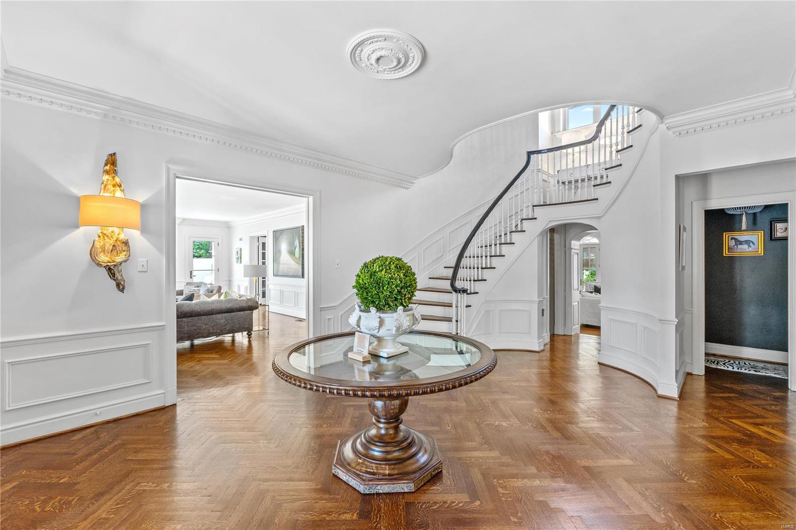 8 Radnor Road