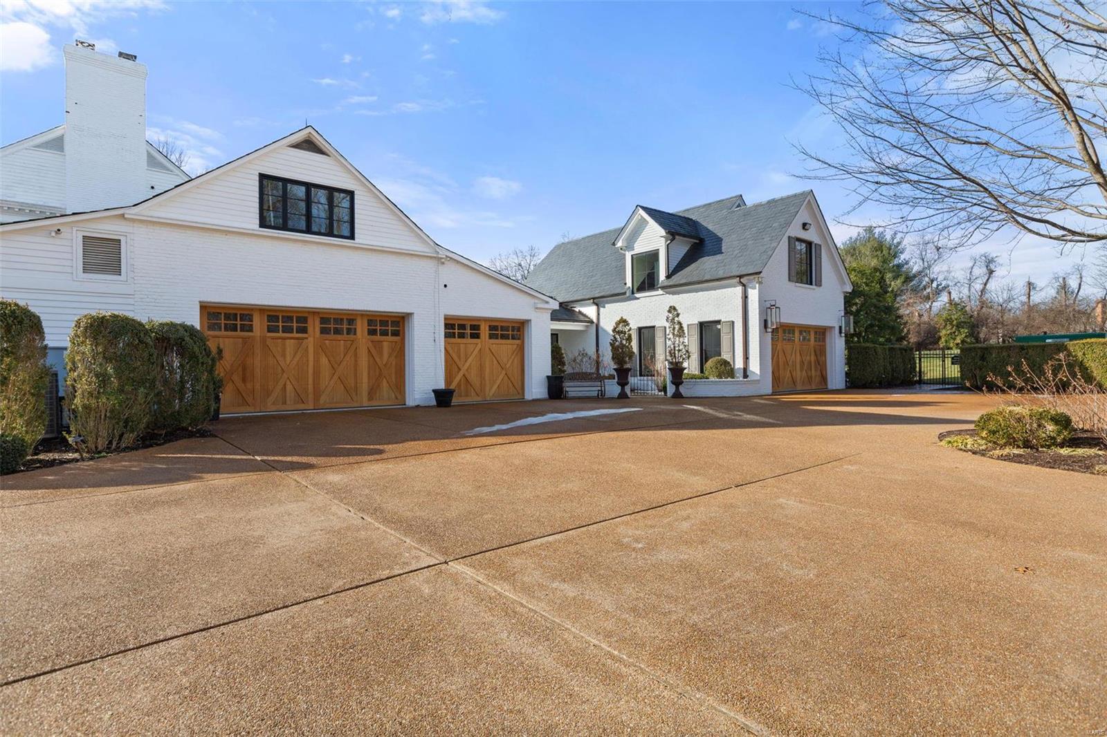 8 Radnor Road