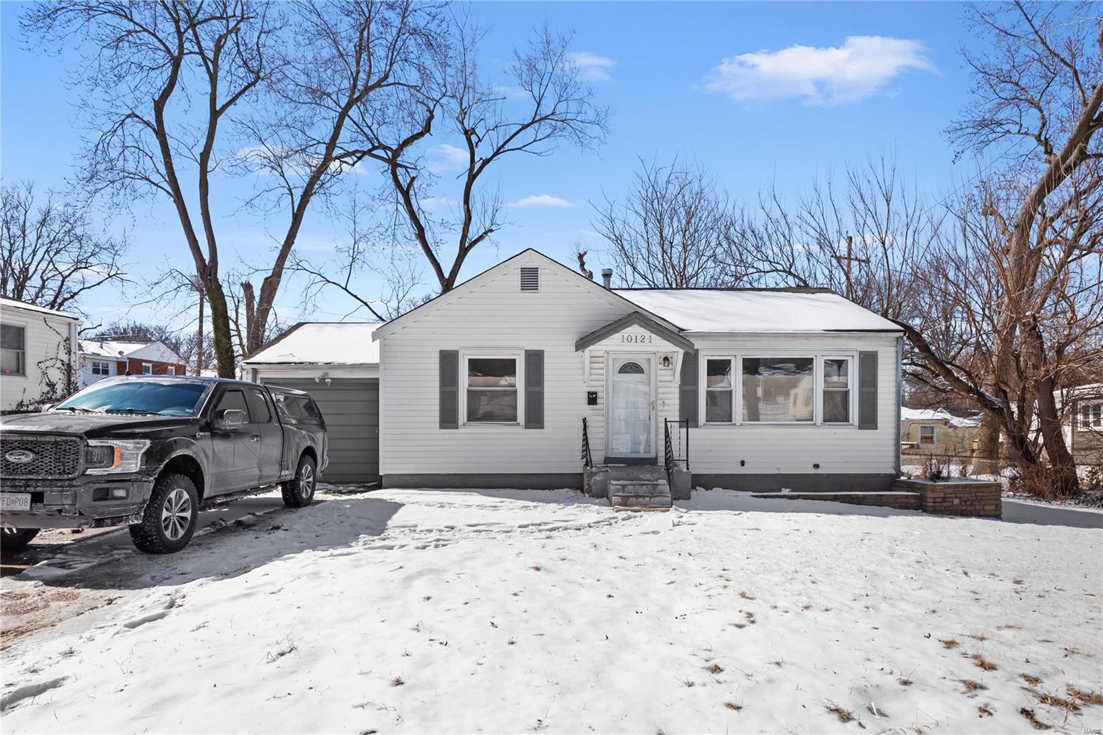 10121 Newbold Drive
