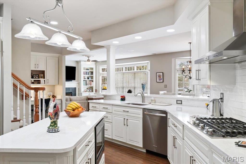 16842 Eagle Bluff Court