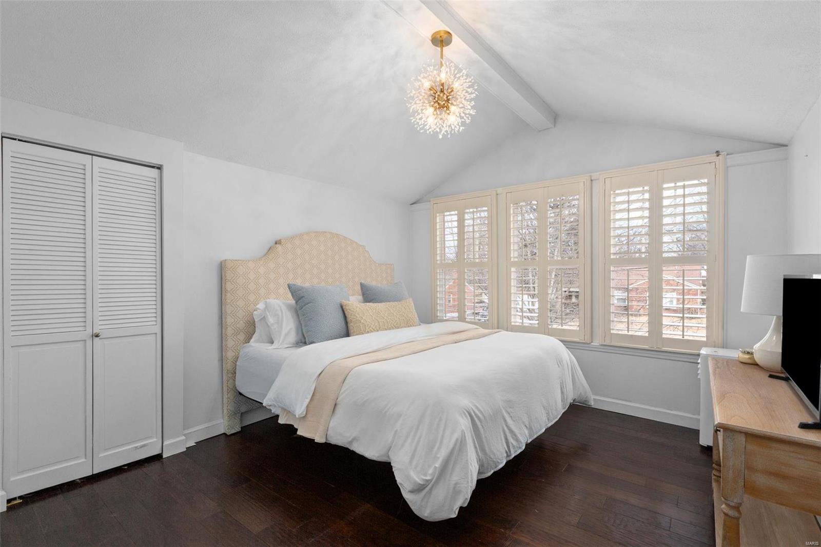 1235 Kortwright Avenue