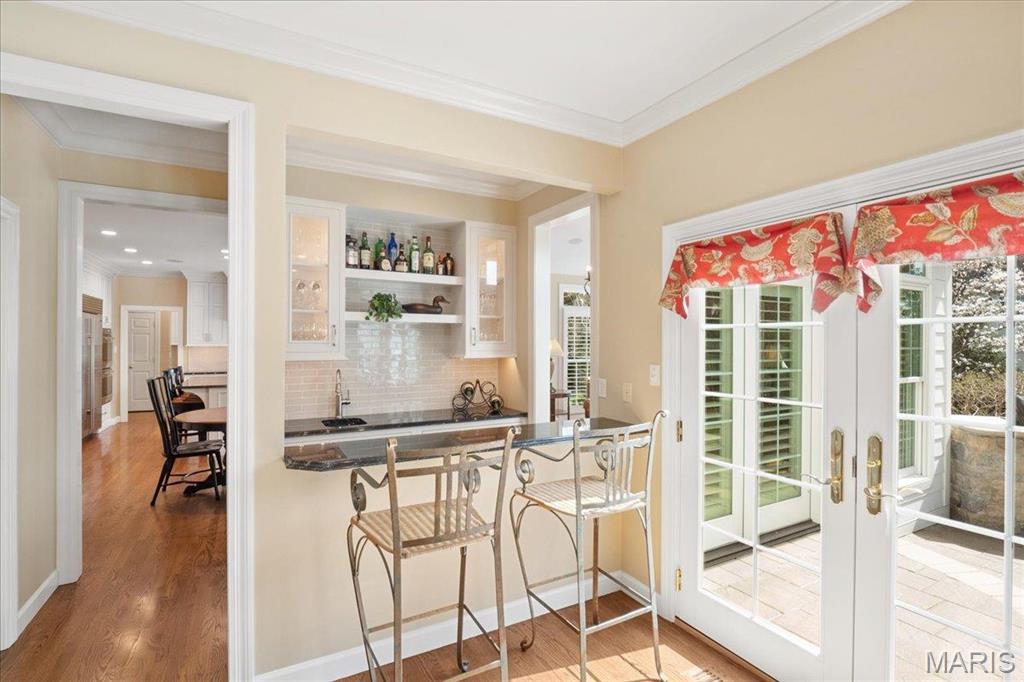 2142 White Lane Drive