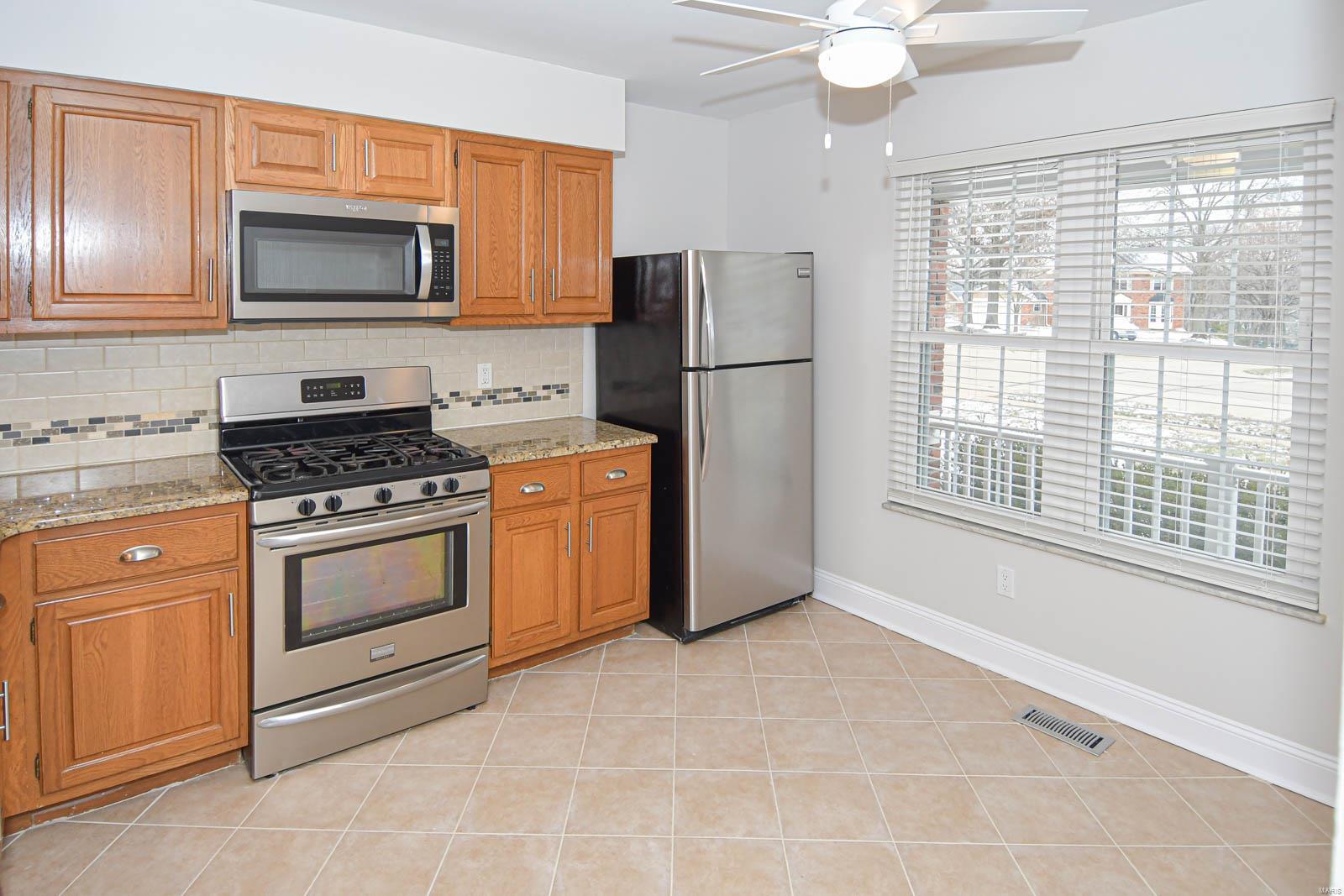 571 Woodhill Estates