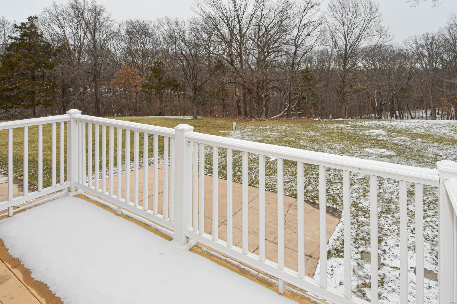 571 Woodhill Estates