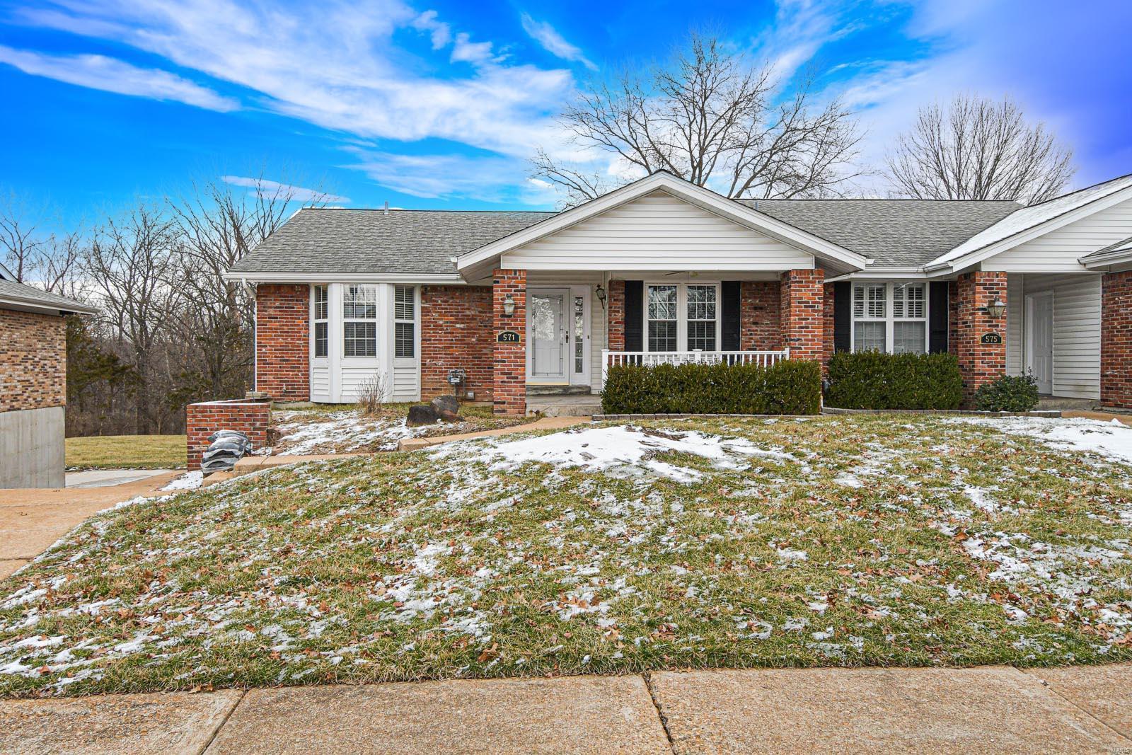 571 Woodhill Estates