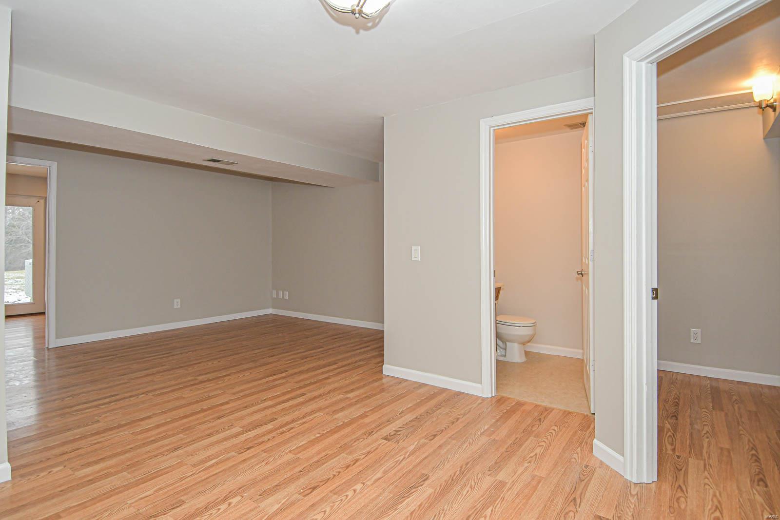 571 Woodhill Estates