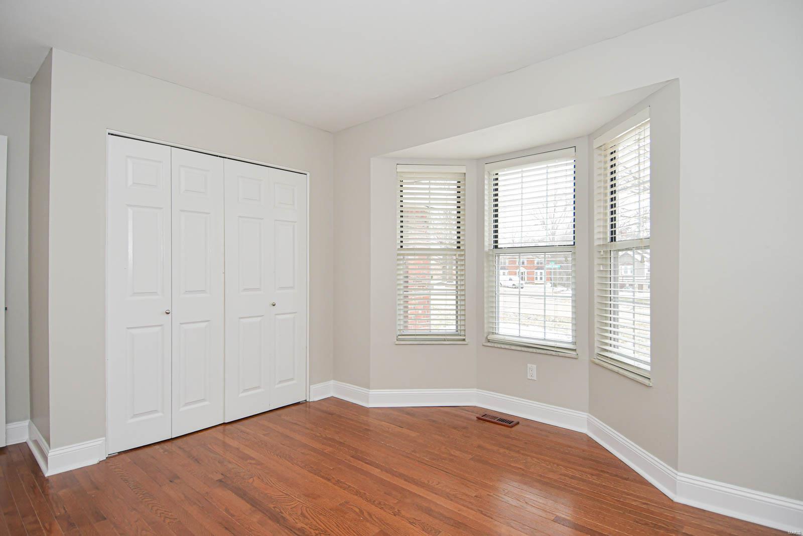 571 Woodhill Estates