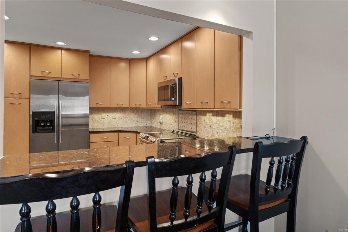 4454 Lindell Boulevard Unit: 28