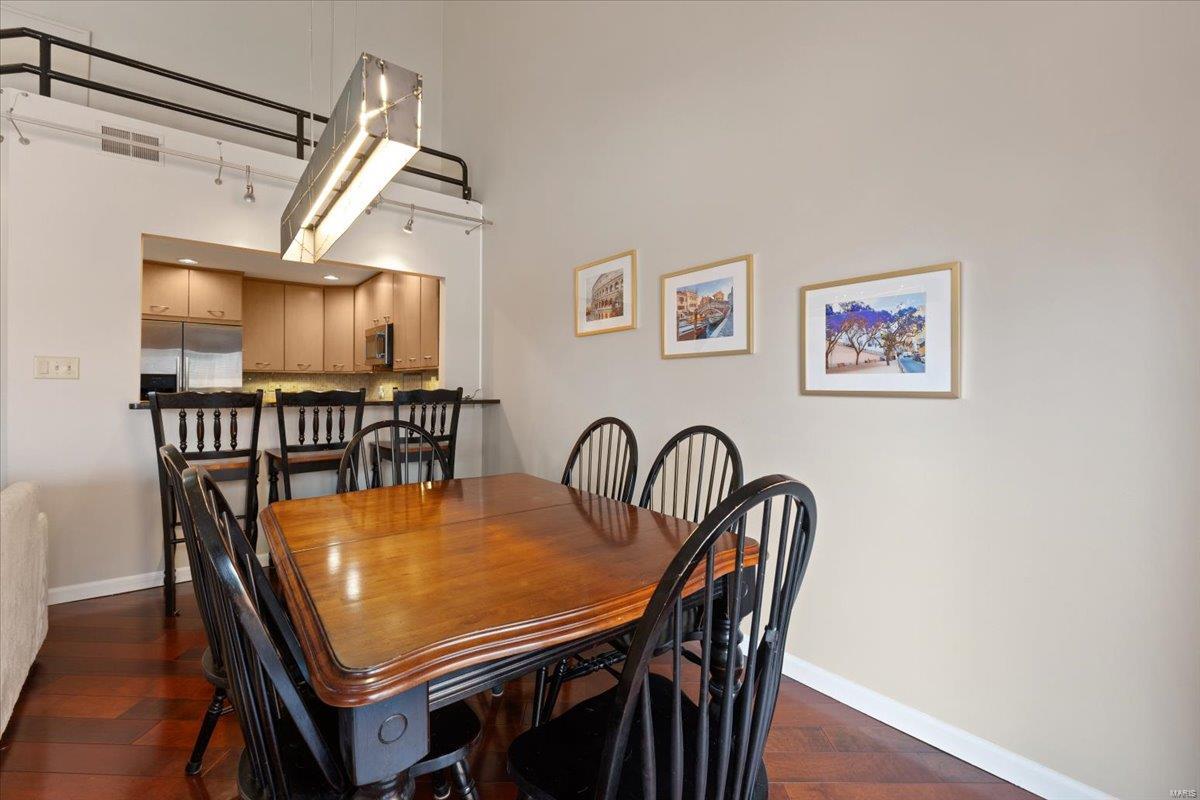 4454 Lindell Boulevard Unit: 28