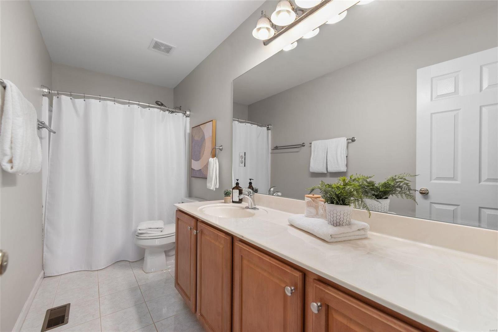 837 Summit Glen Court