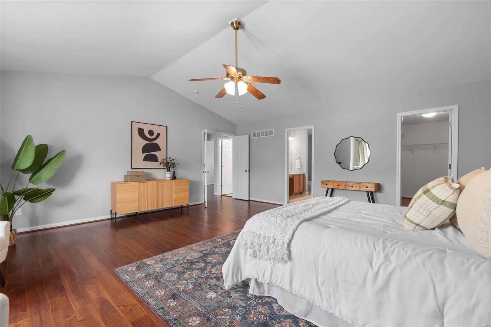 837 Summit Glen Court