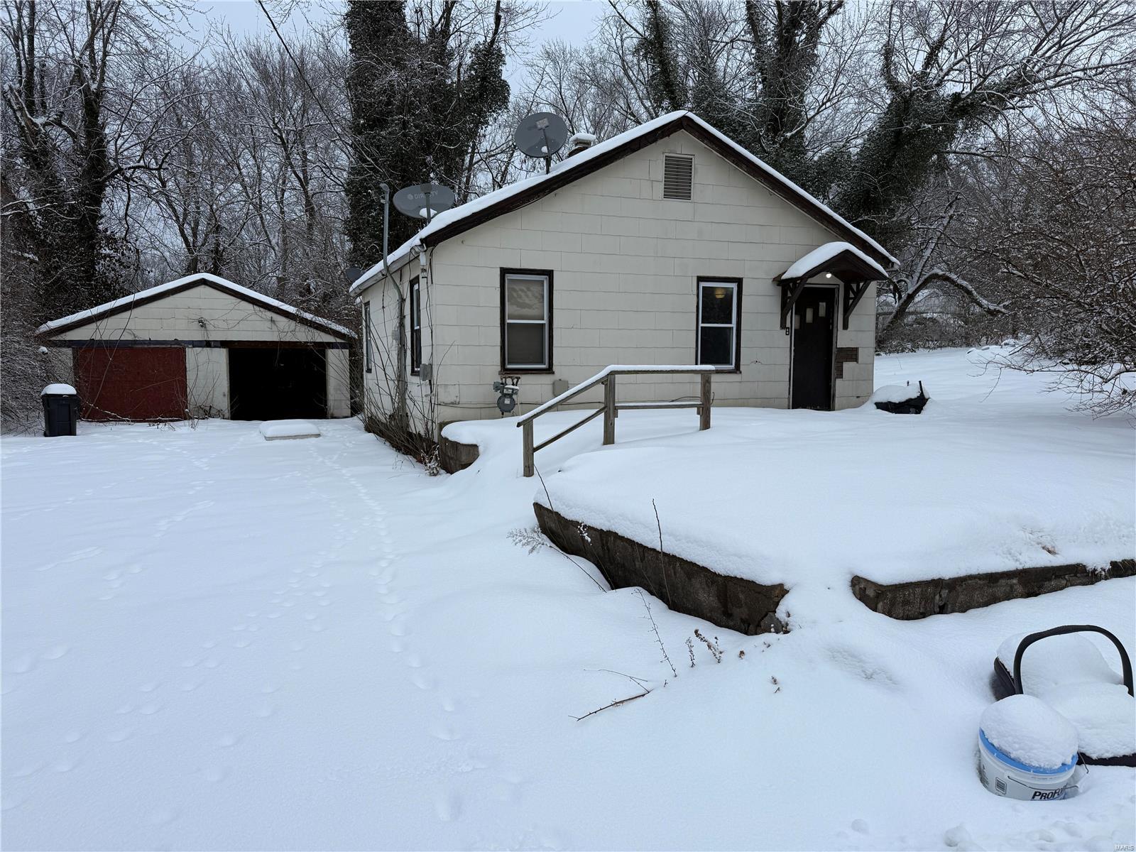 1819 Bella Clare Drive