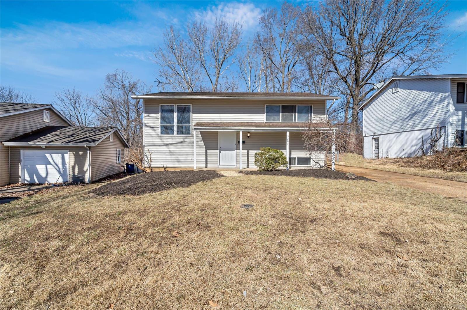 5205 Ville Cecelia Lane