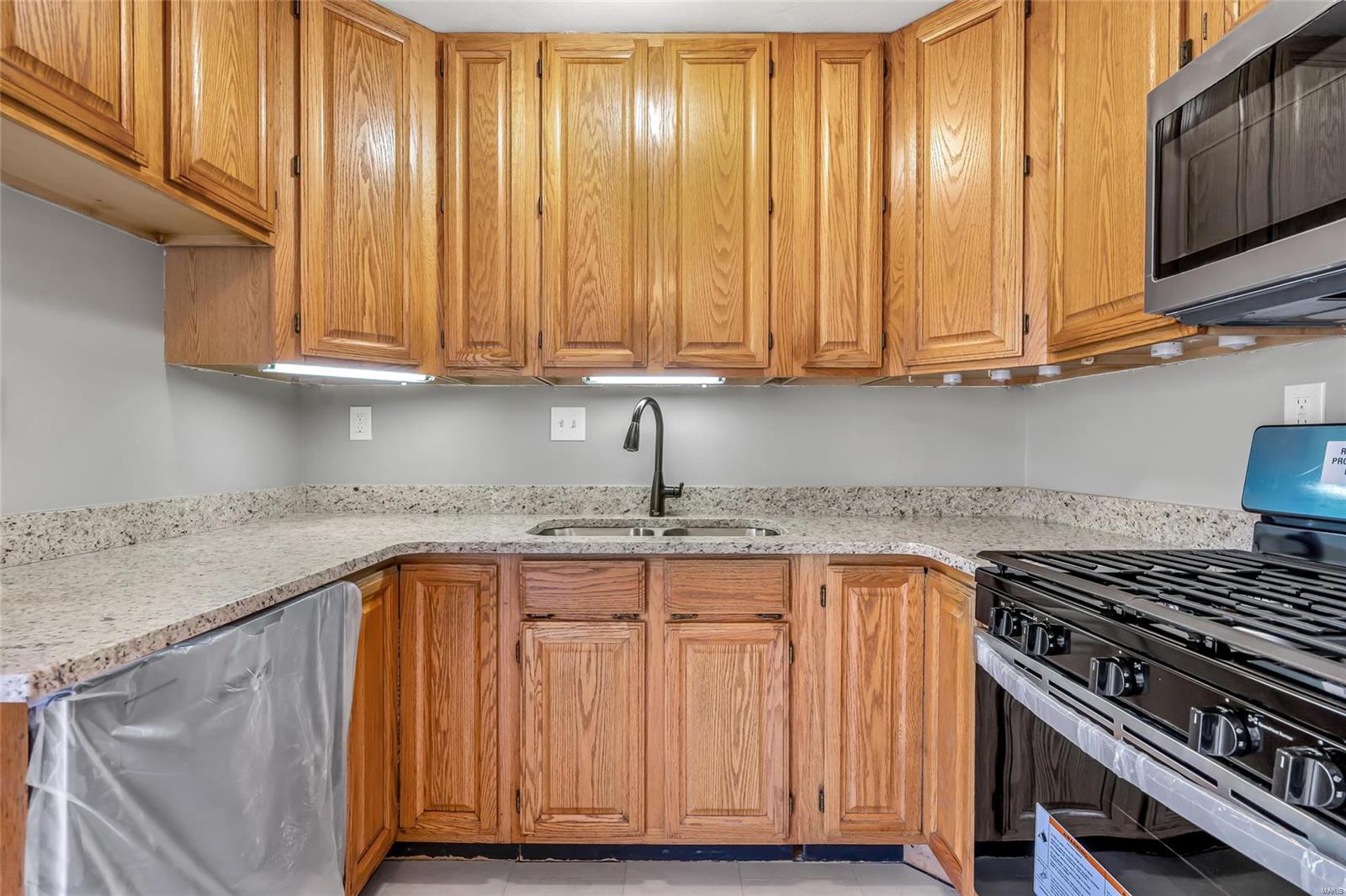 5205 Ville Cecelia Lane