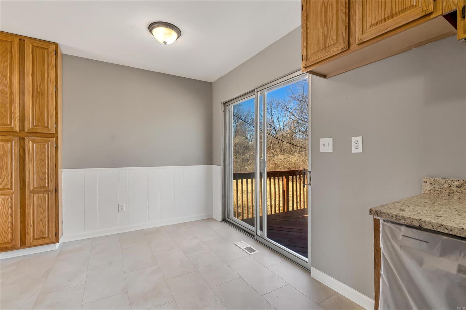 5205 Ville Cecelia Lane