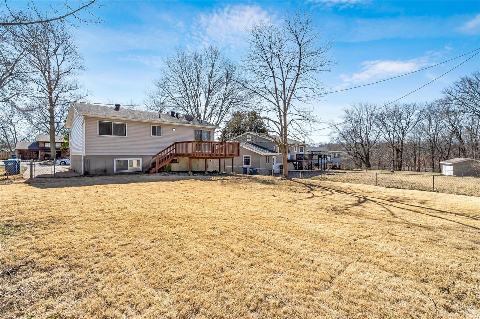 5205 Ville Cecelia Lane