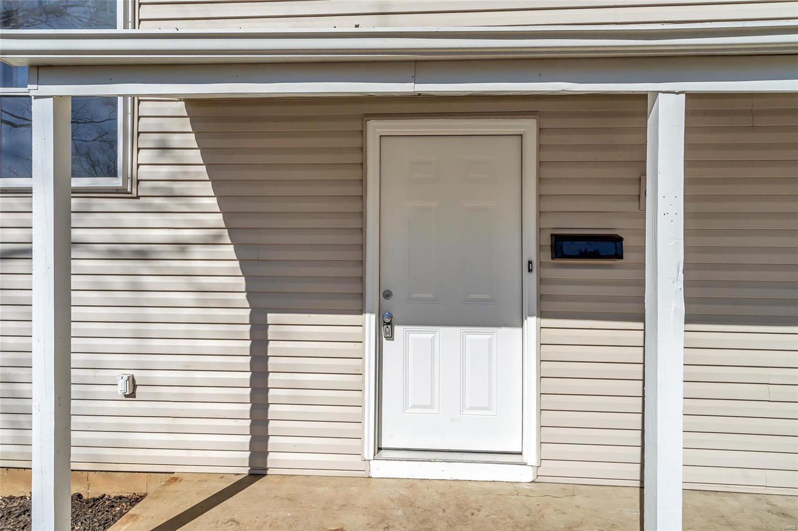 5205 Ville Cecelia Lane