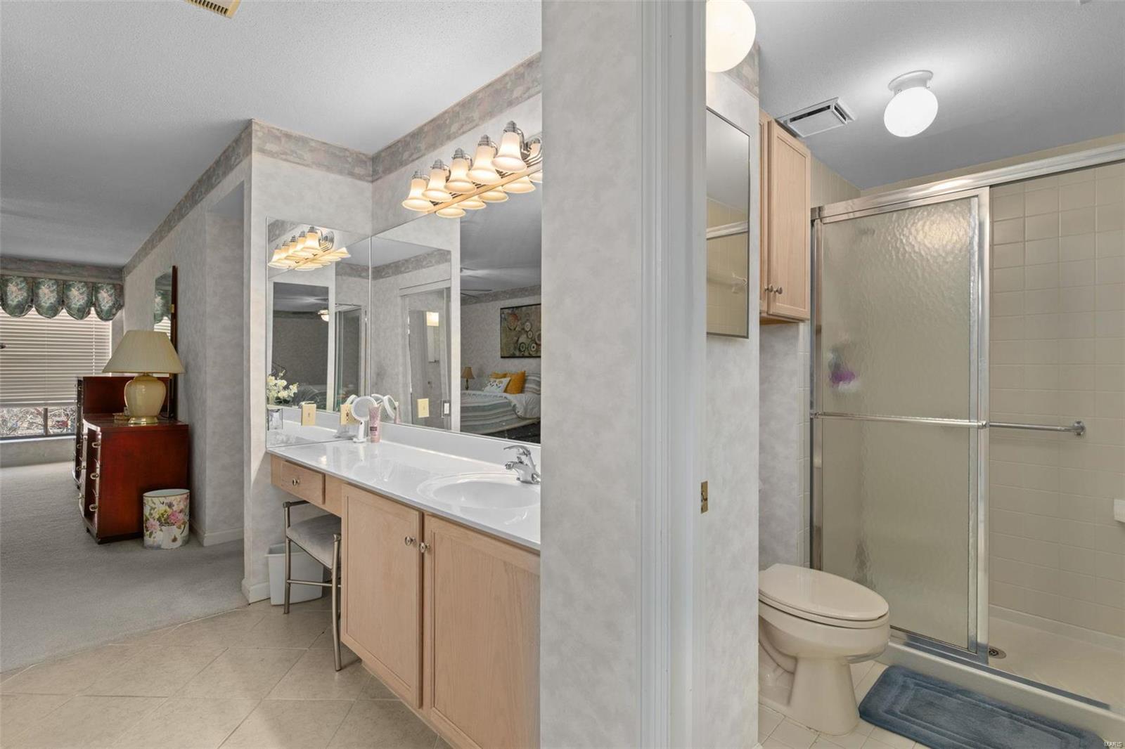 585 Coeur De Royale Drive Unit: 305