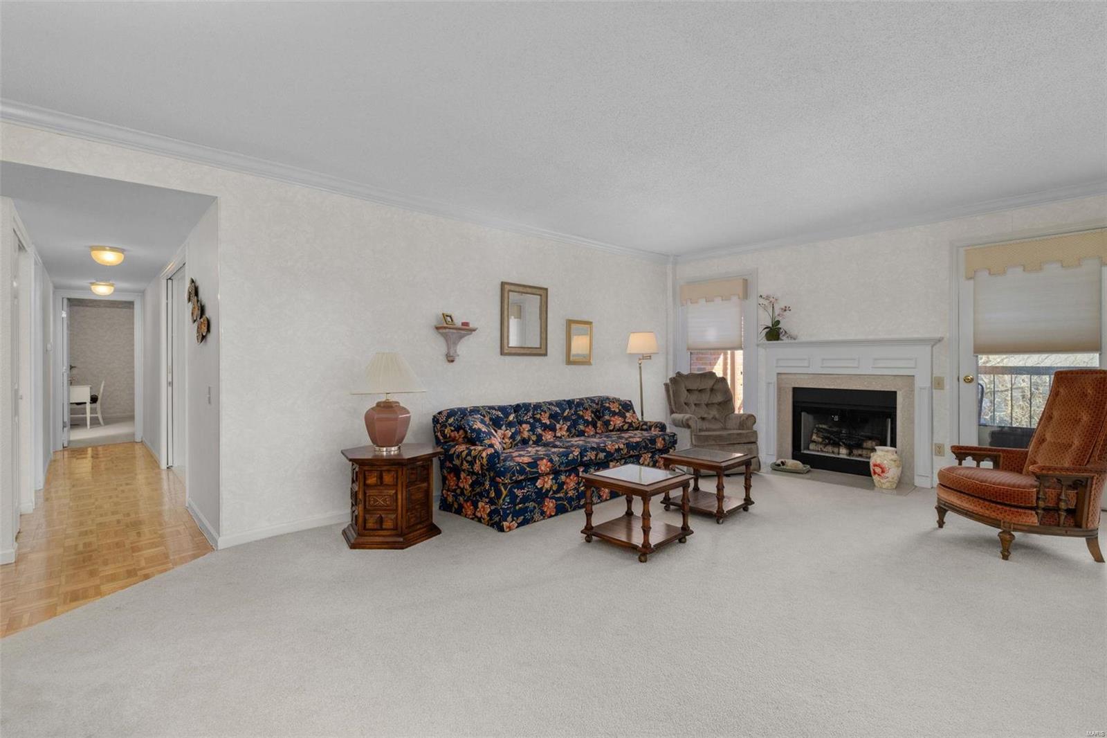 585 Coeur De Royale Drive Unit: 305