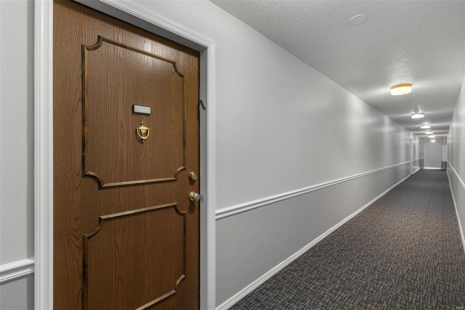 585 Coeur De Royale Drive Unit: 305