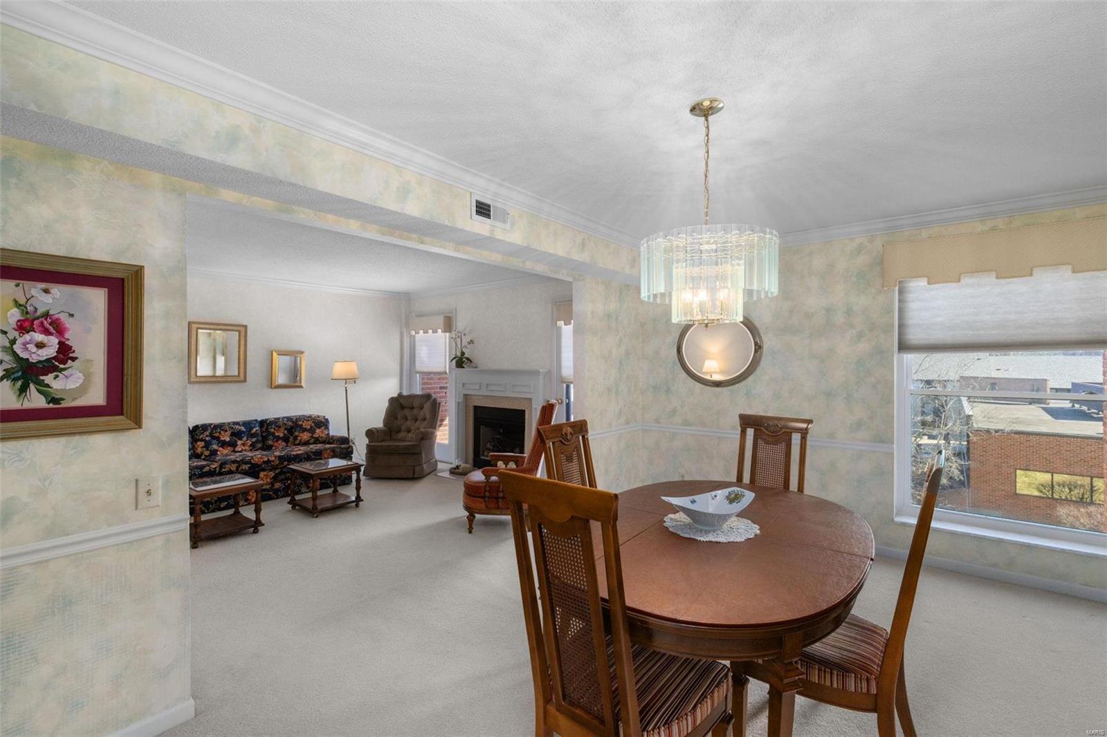 585 Coeur De Royale Drive Unit: 305