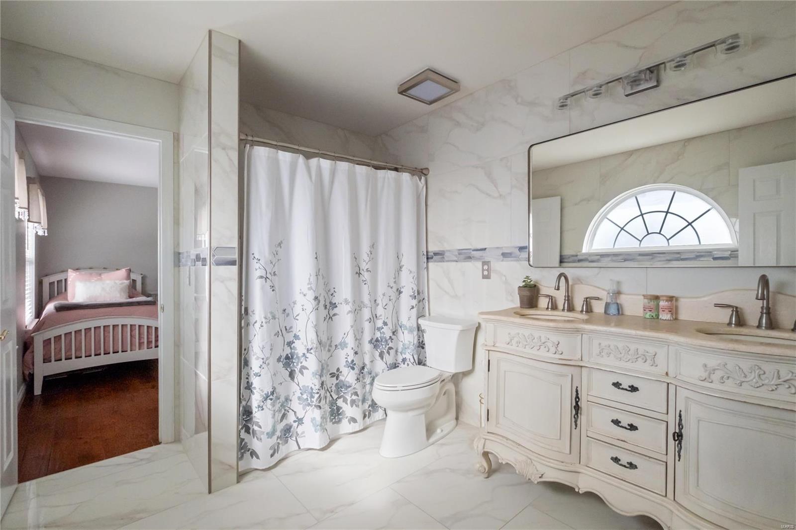 637 Meramec View Drive