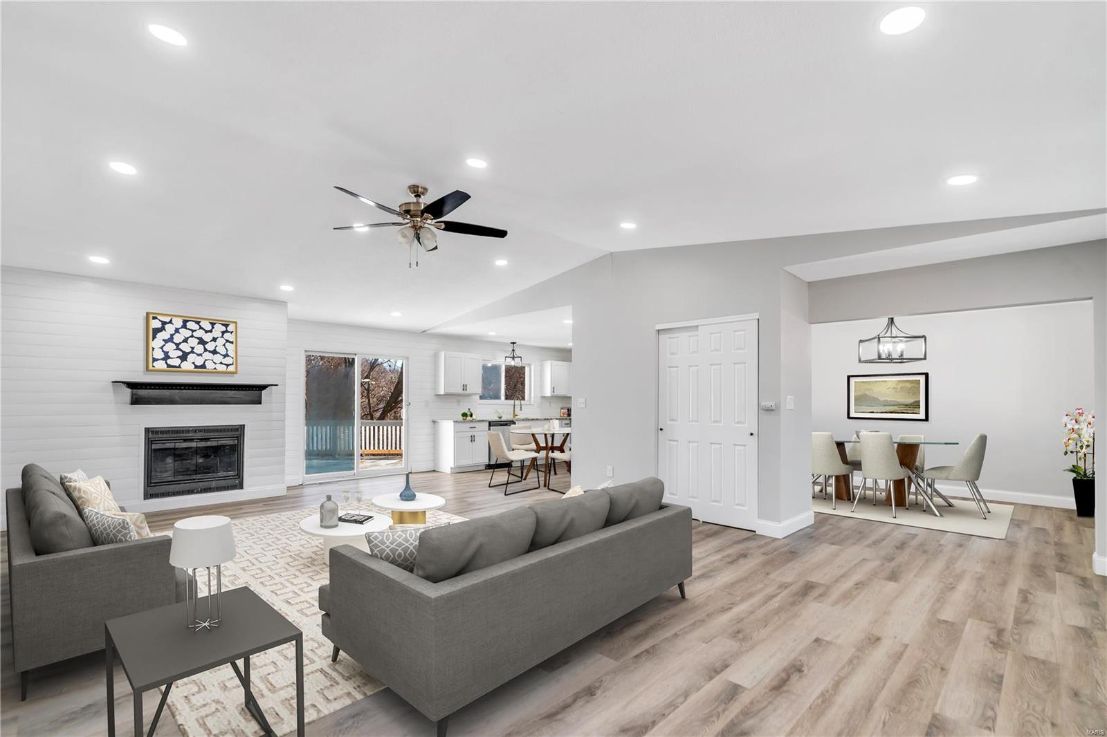 11203 Sherwood Oak Court