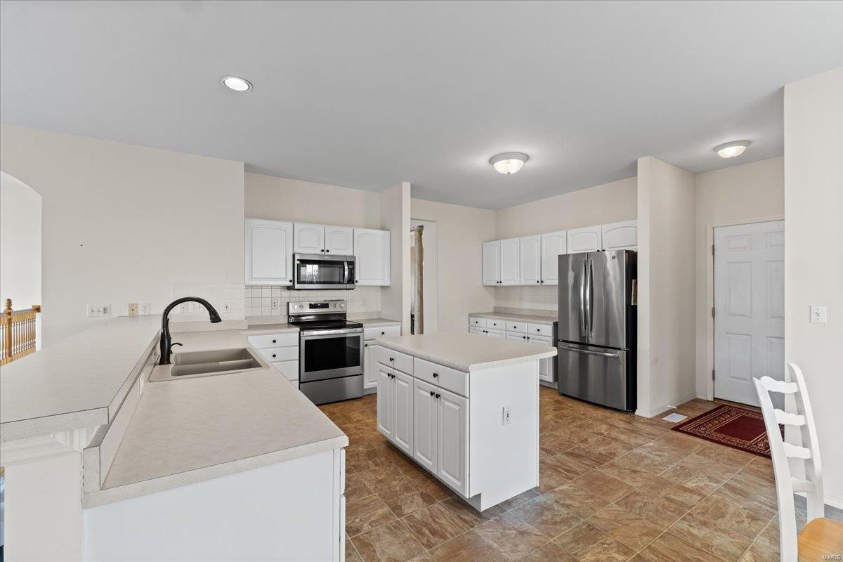 2937 Fox Bluff Drive