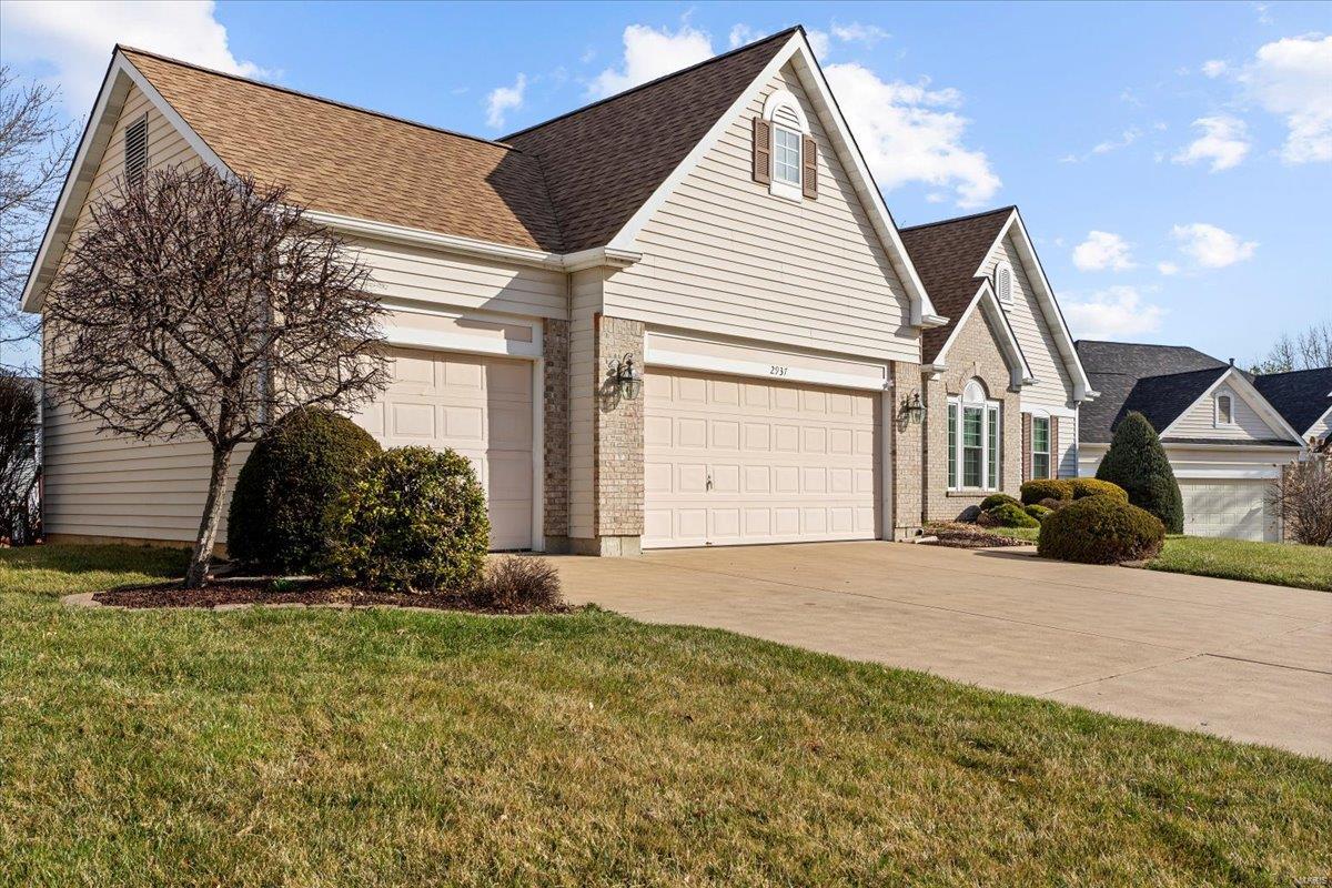 2937 Fox Bluff Drive