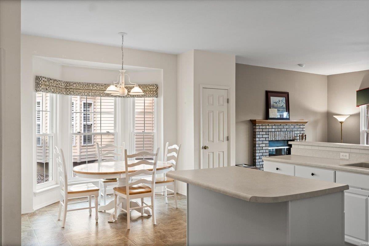 2937 Fox Bluff Drive