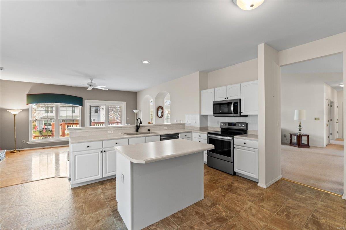 2937 Fox Bluff Drive