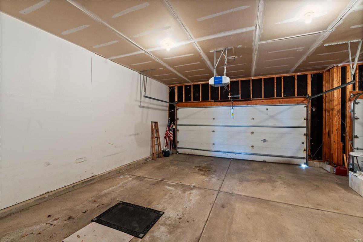 2937 Fox Bluff Drive