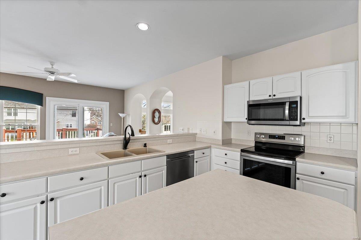 2937 Fox Bluff Drive