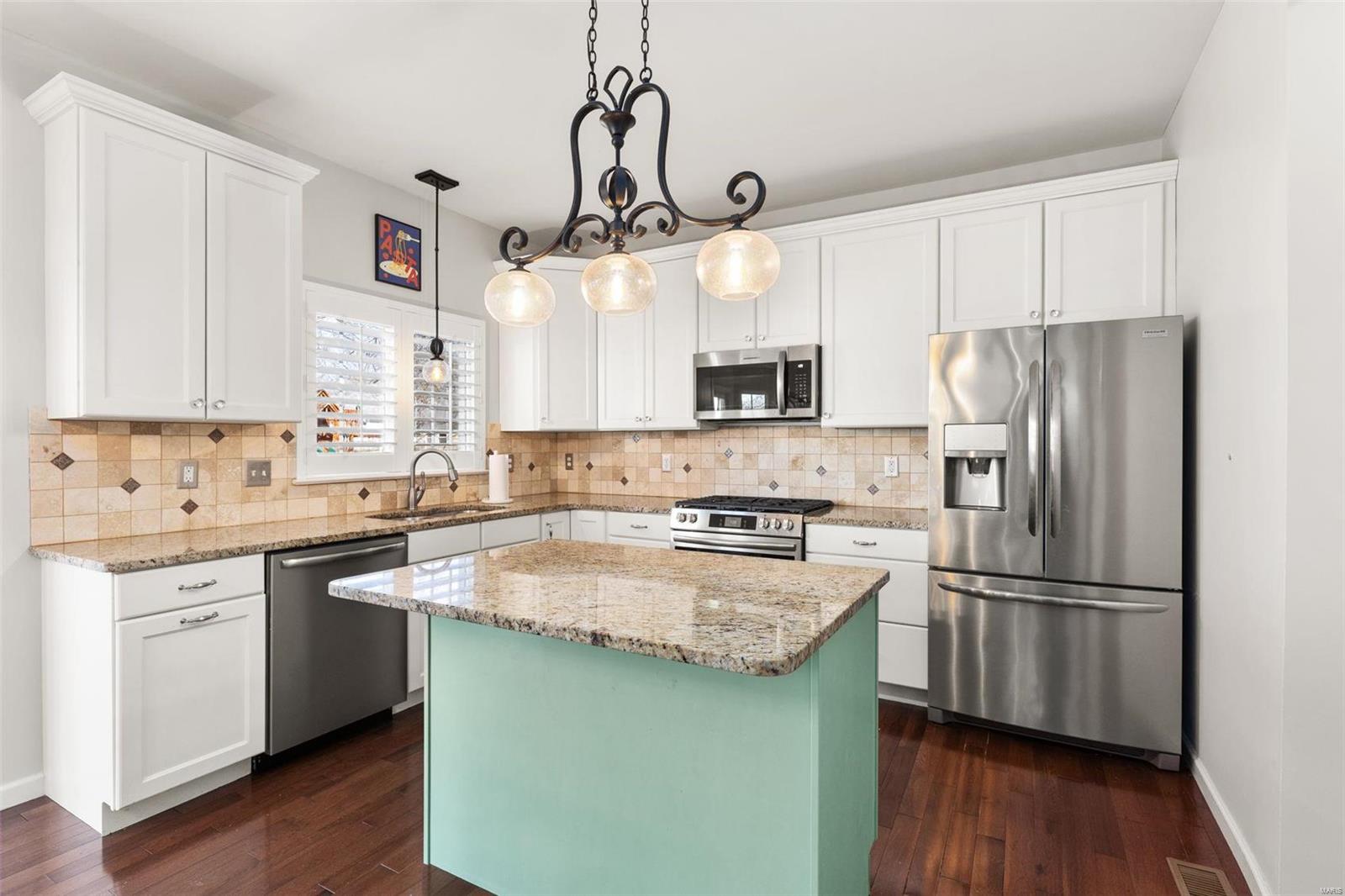 411 W Woodbine Avenue