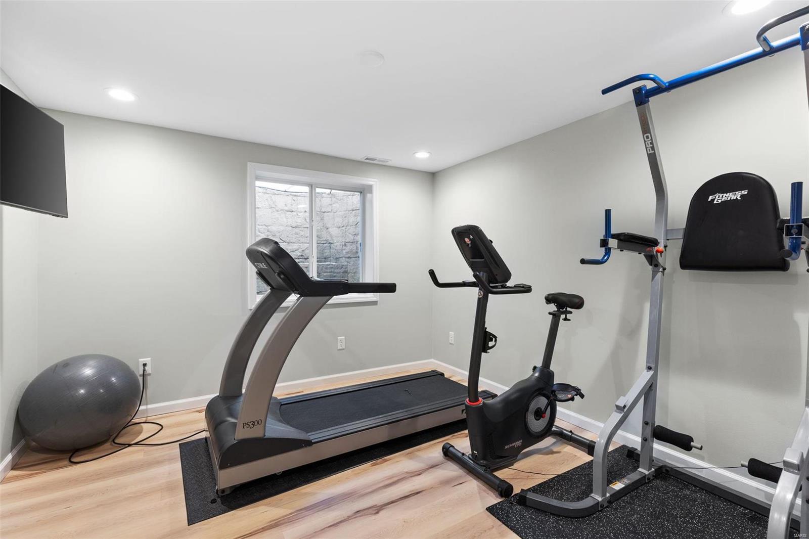 411 W Woodbine Avenue