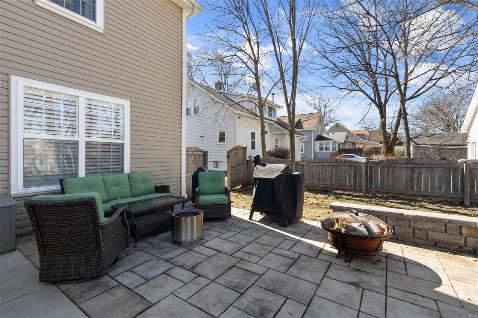 411 W Woodbine Avenue