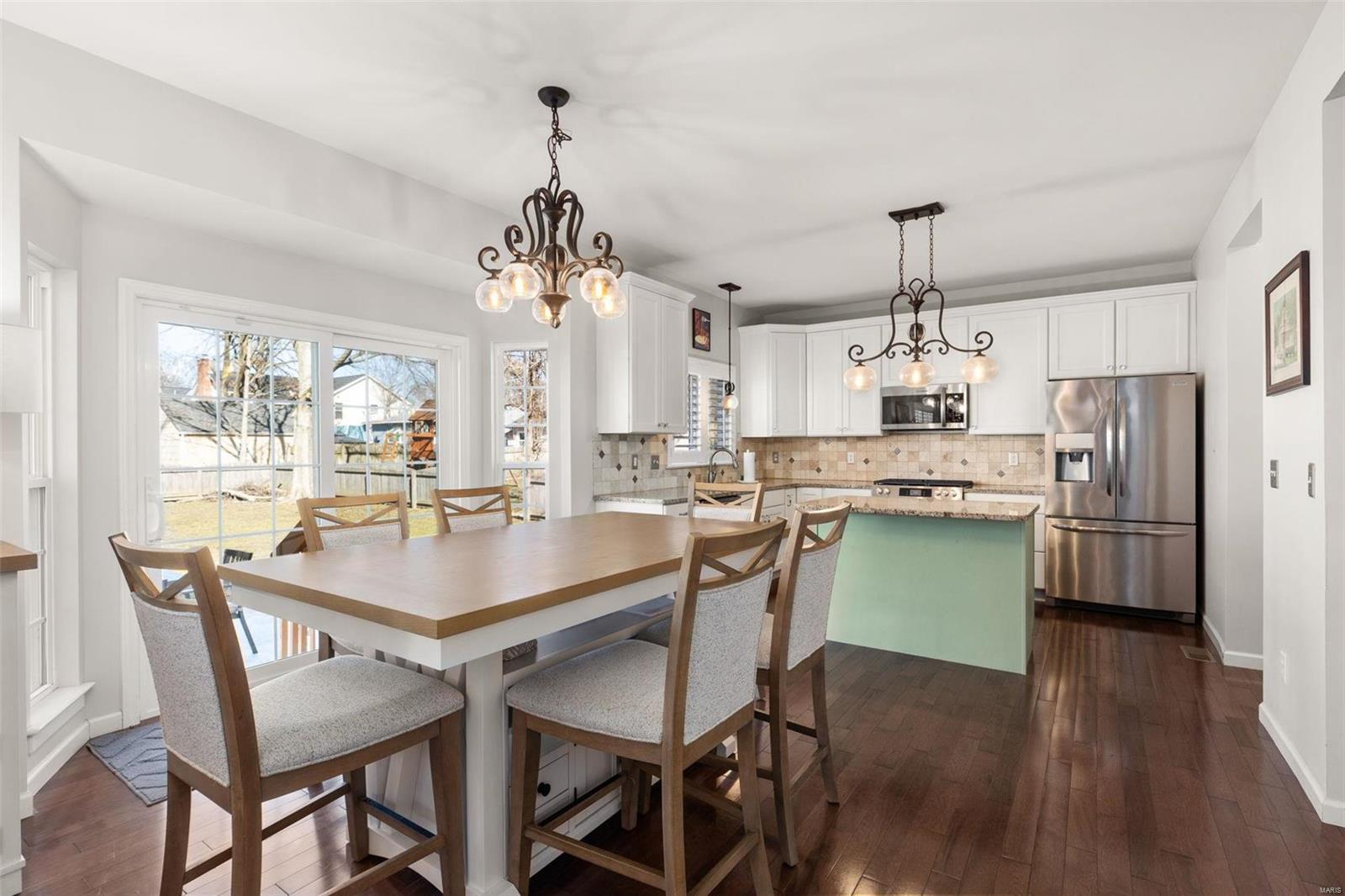 411 W Woodbine Avenue